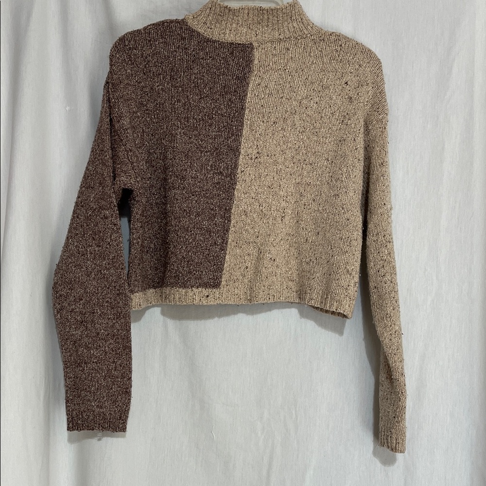 Reference Point Two-Tone Turtleneck Crop Sweater … - image 5